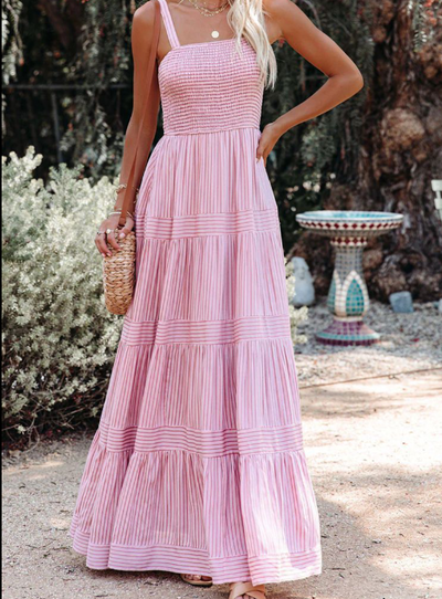 Mireia - Elegante vestido ajustado con delicados tirantes rectos