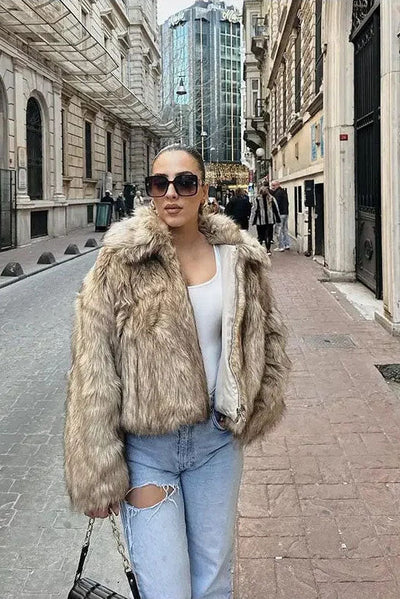 Chaqueta de cuero sintético elegante