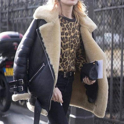 Chaqueta biker de ante sintético Hilaria - Estilo y comodidad en cada detalle