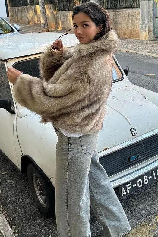 Chaqueta de cuero sintético elegante