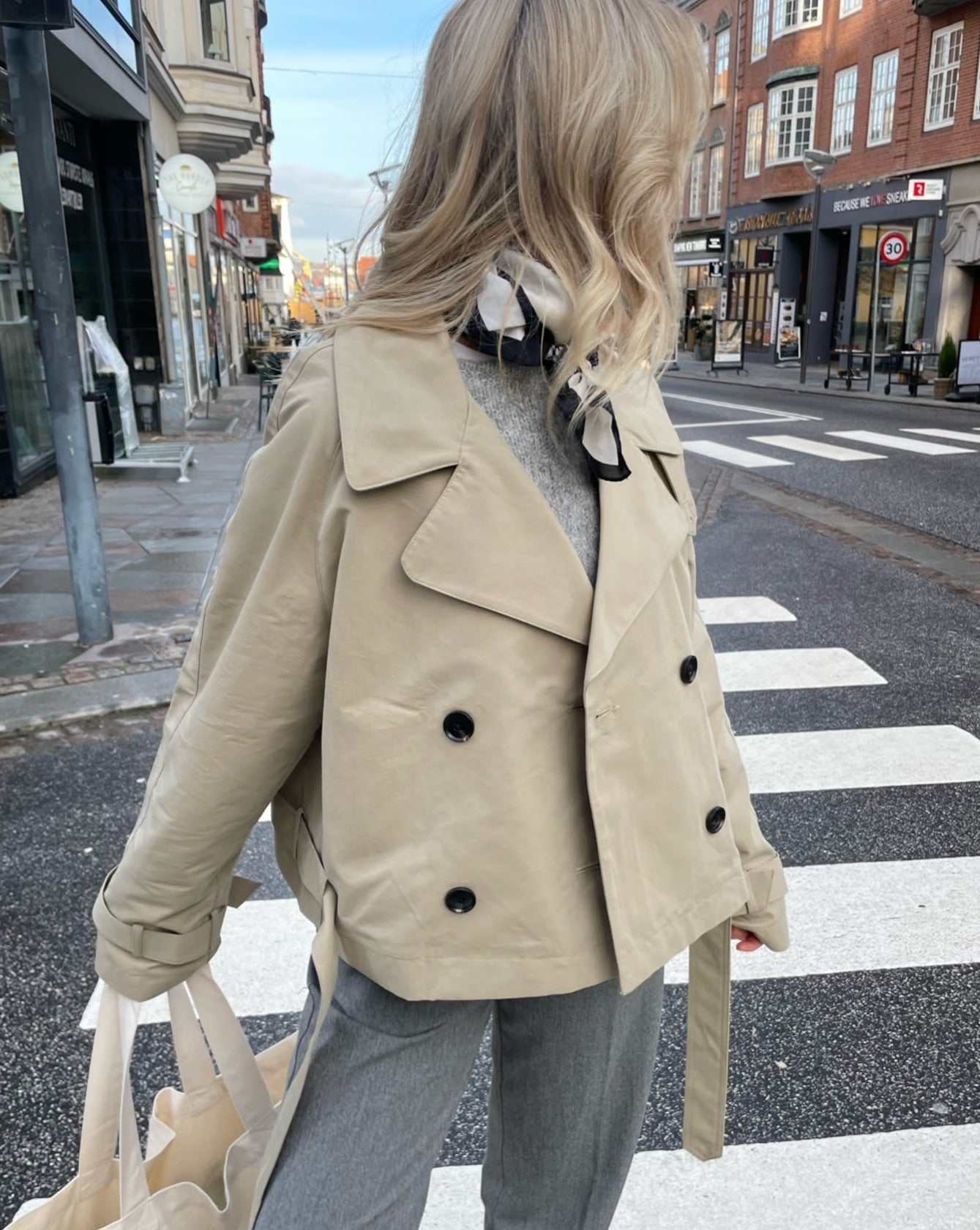 LAIRE - Abrigo de moda