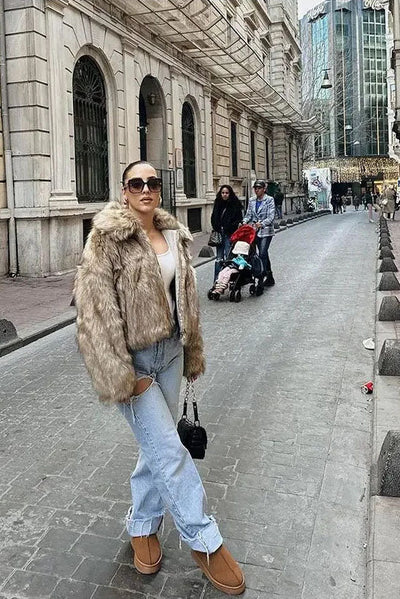 Chaqueta de cuero sintético elegante