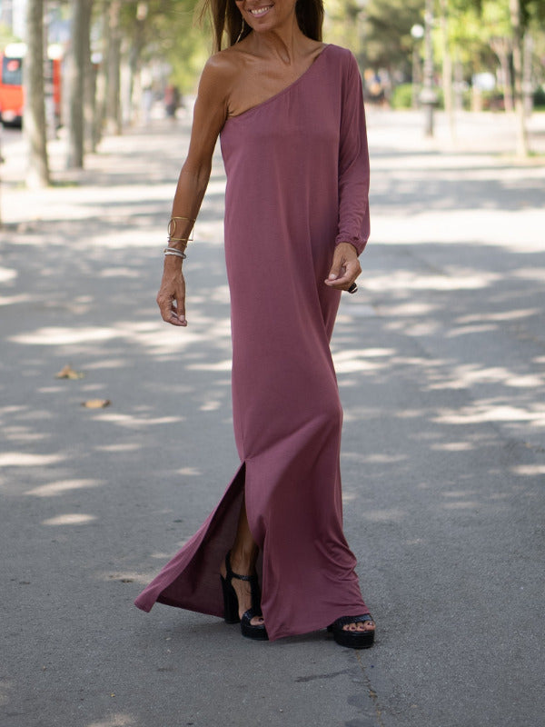 Vestido Ampliado Paula con Hombro Diagonal en Color Sólido