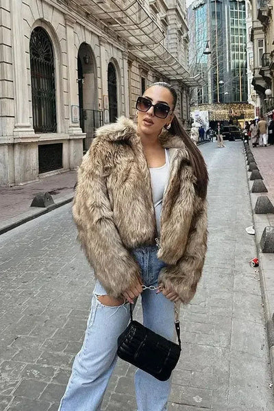Chaqueta de cuero sintético elegante