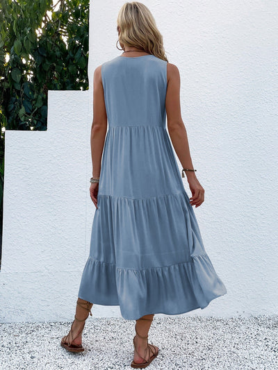 Vestido Elegante con Fruncidos, Botones Chic y Diseño de Bajo a Capas