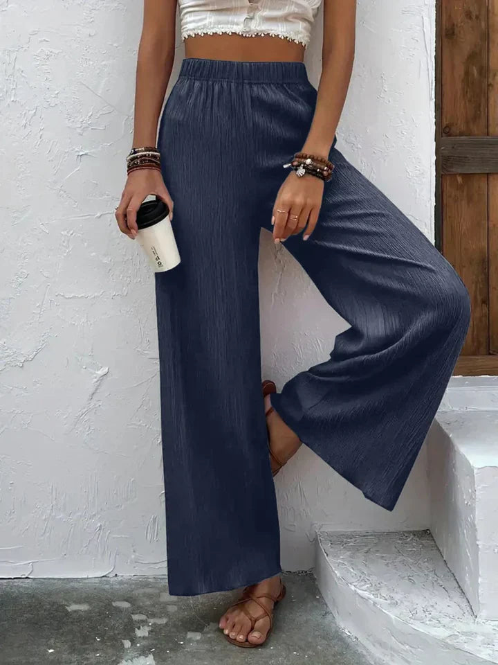Pantalones de Cintura Alta Karol con Pernera Amplia para un Look Elegante
