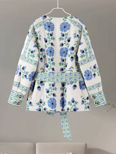 Chaqueta acolchada con cinturón floral - Amelia