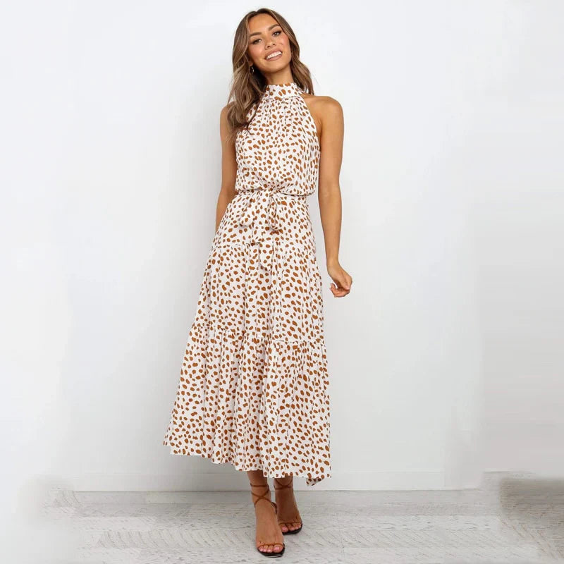 Vestido halter con encantadores lunares Carolina