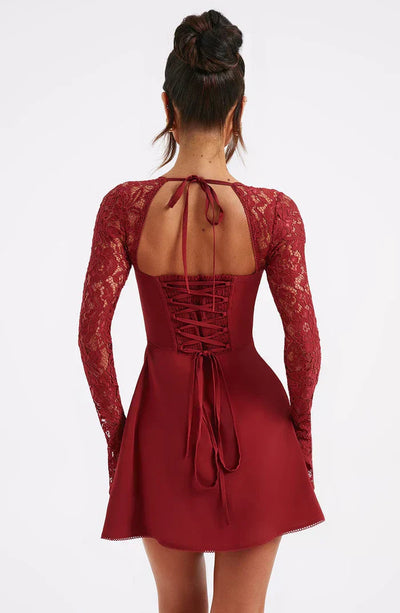 Elegante Minivestido de Encaje Liza