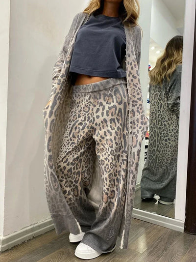 Janice - Cárdigan Leopardo y Pantalones Elásticos