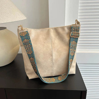 Bolso de Hombro Chelsey: Elegancia en Cuero Vintage