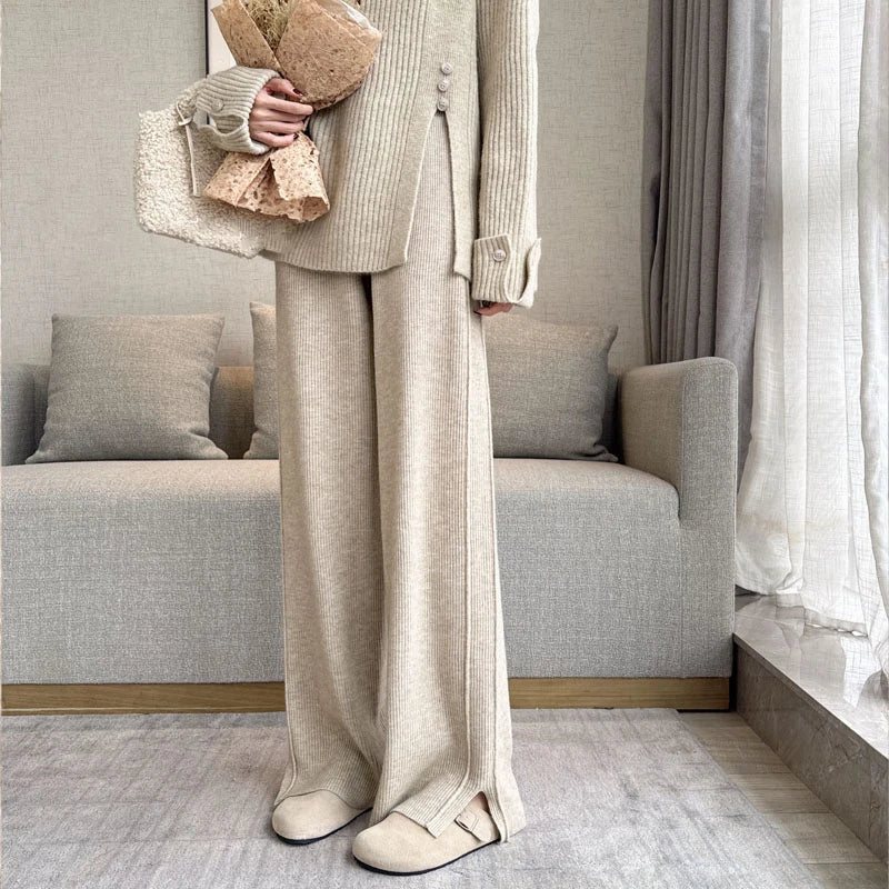 Cyntia | Elegante Conjunto de Suéter y Pantalones de Chándal para un Estilo Cómodo y Chic