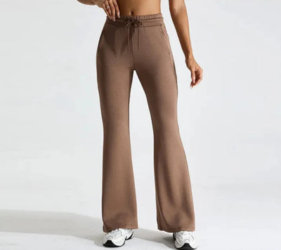 Pantalón de yoga acampanado