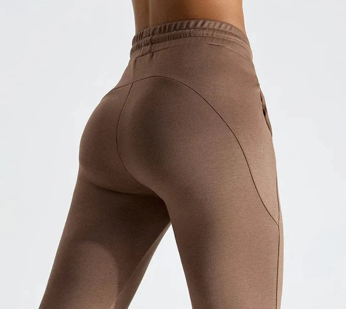 Pantalón de yoga acampanado