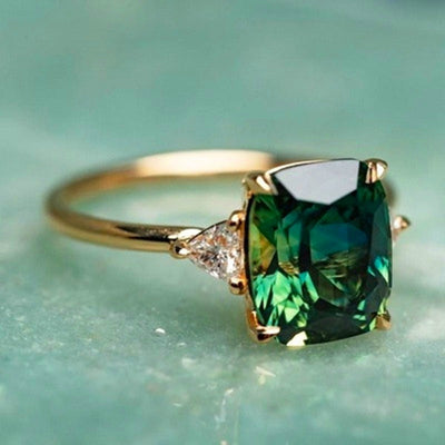 Anillo de Oro con Zirconia Verde