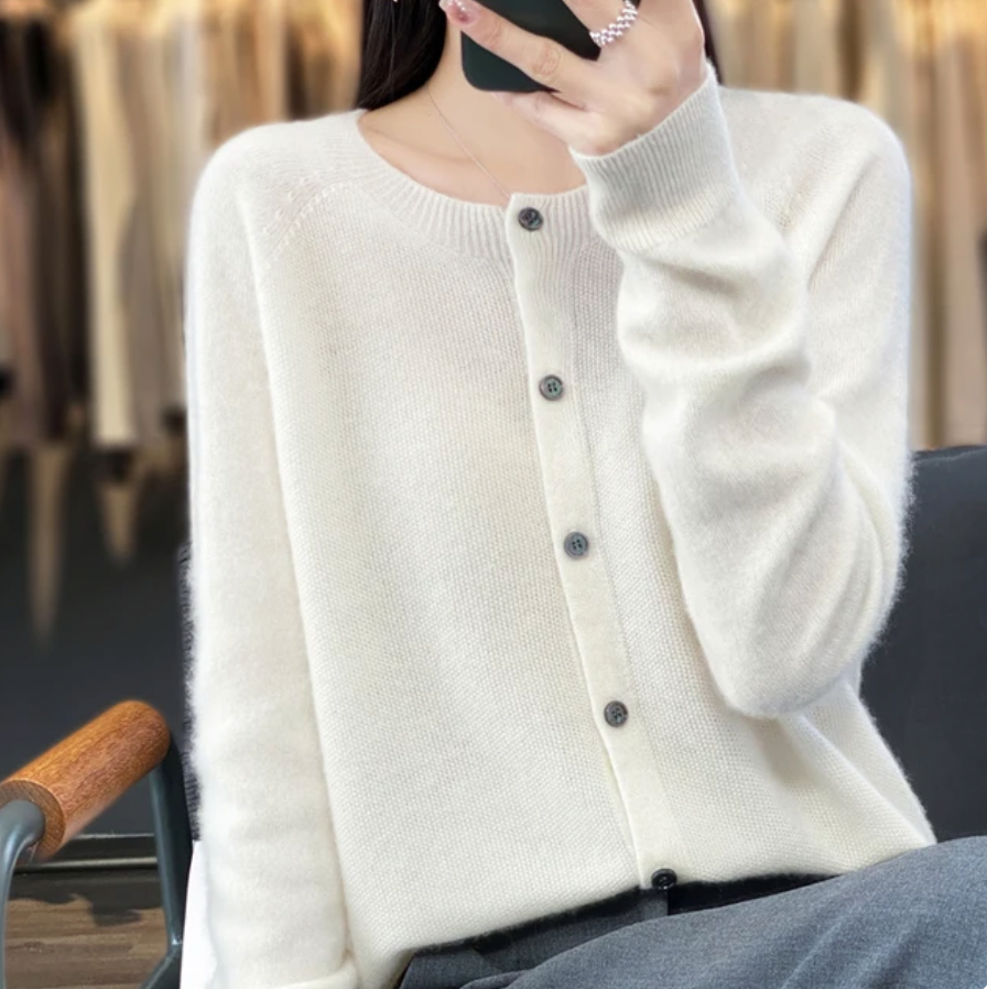 Luxora™ | Cárdigan Gebuttonde Elegante para un Look Estiloso