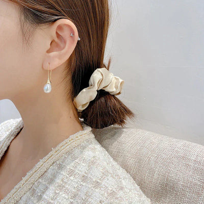 Pendientes en Forma de Gota con Perlas