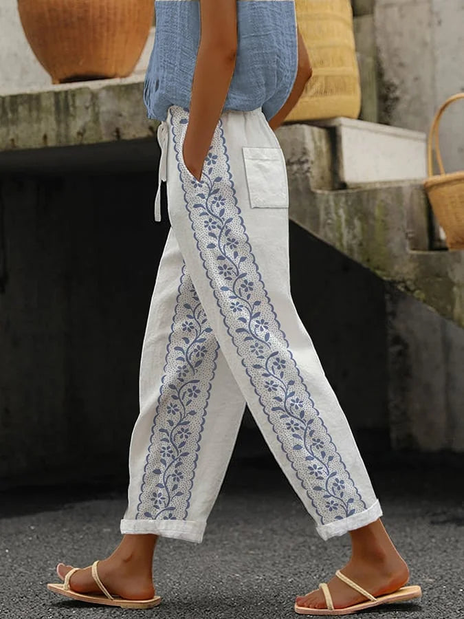 Pantalón Casual de Mujer Julia con Encantadores Detalles Florales