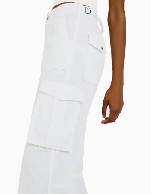 Estiloso pantalón cargo recto con ajuste personalizado