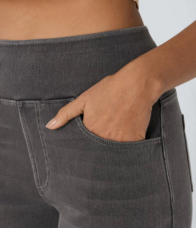 ELASTY | JEANS CÓMODOS CON CINTURA ALTA Y TALLE SUELTO