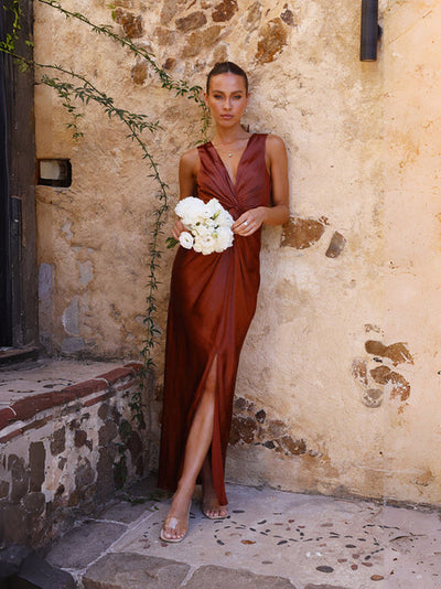 Vestido de Noche Sin Mangas y Con Espalda Descubierta Victoria - Elegancia y Estilo Inigualables