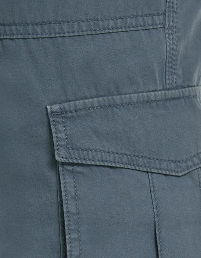 Estiloso pantalón cargo recto con ajuste personalizado