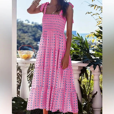 Maxi vestido fruncido con elegante dobladillo de volantes en encantador estampado geométrico rosa
