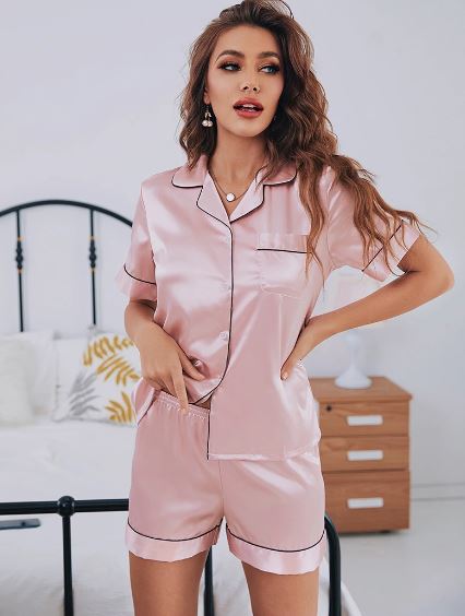 Conjunto de pijama de satén de manga corta para mujer